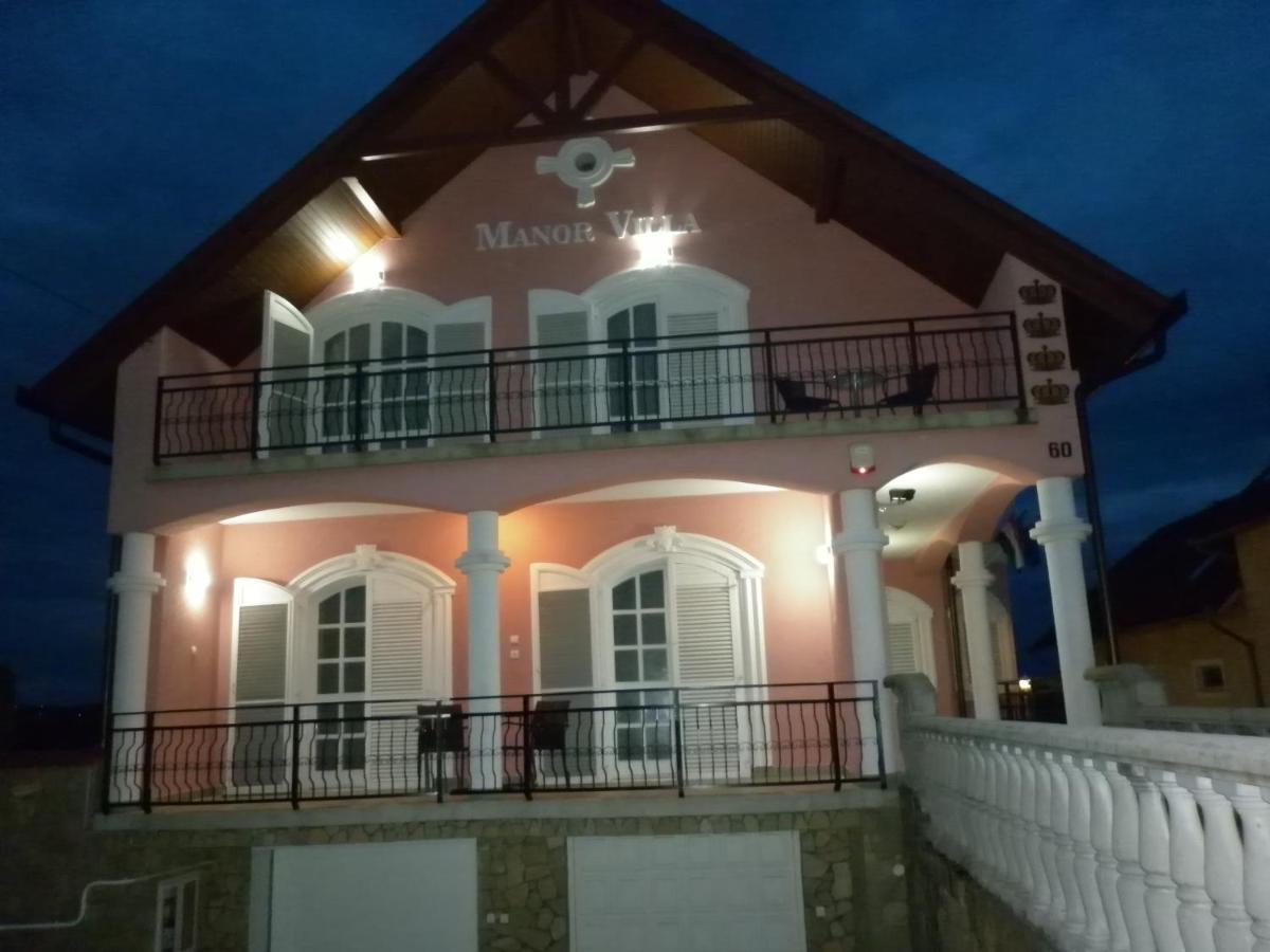 Manor Villa Heviz Exterior photo
