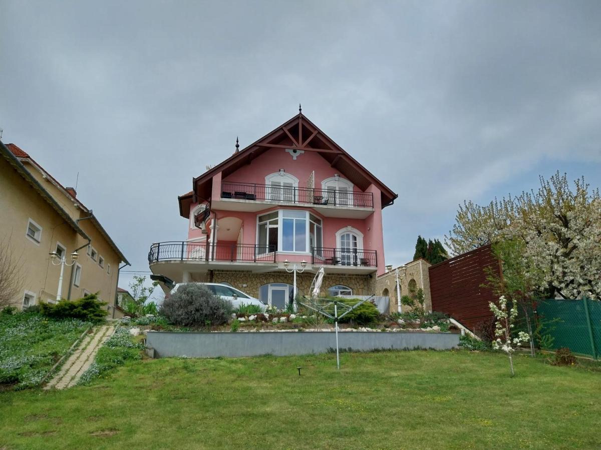 Manor Villa Heviz Exterior photo
